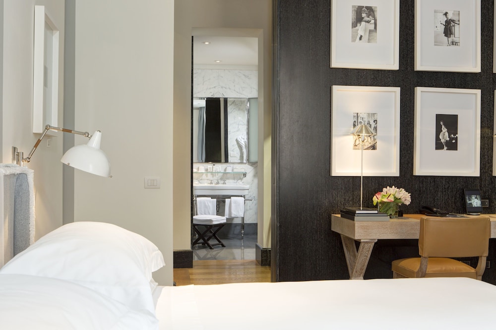 Deluxe Studio, 1 Double Bed thumbnail 5