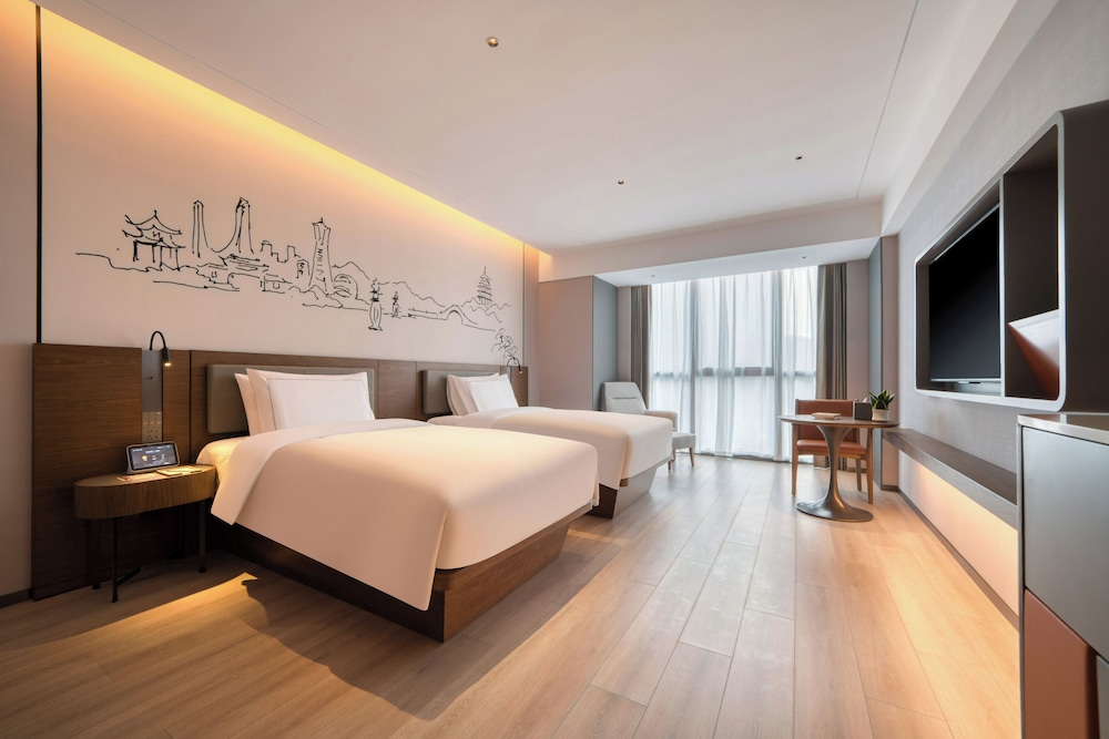 Luxury Twin Room