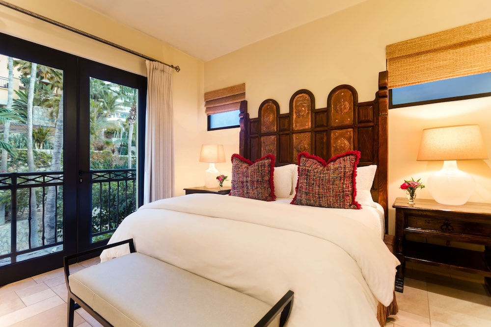 Villa, 4 Bedrooms, Beachfront photo 3