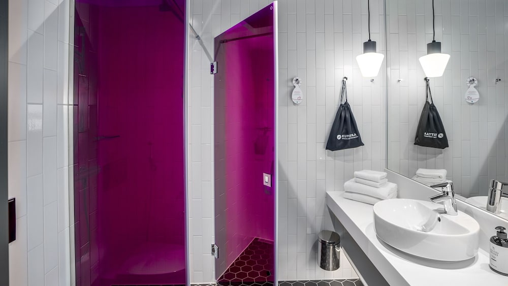 Standard Twin Room - Photo 6