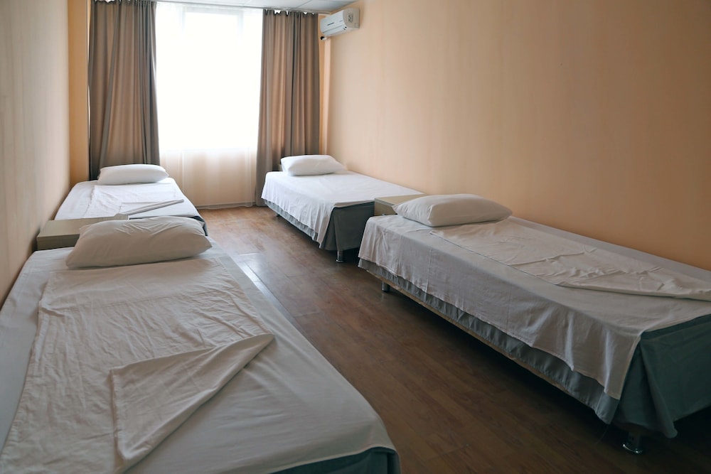 Shared Dormitory, Women only (4 guests) photo 2