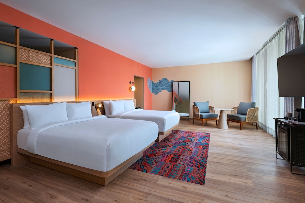 Suite, 2 Queen Beds - Photo 3