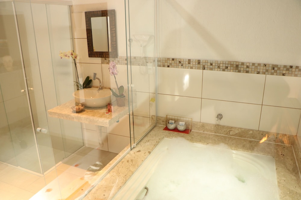 Royal Suite photo 2