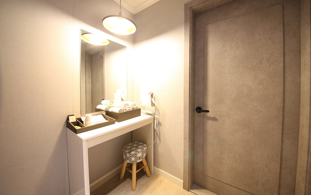 Traditional Suite, City View photo 2