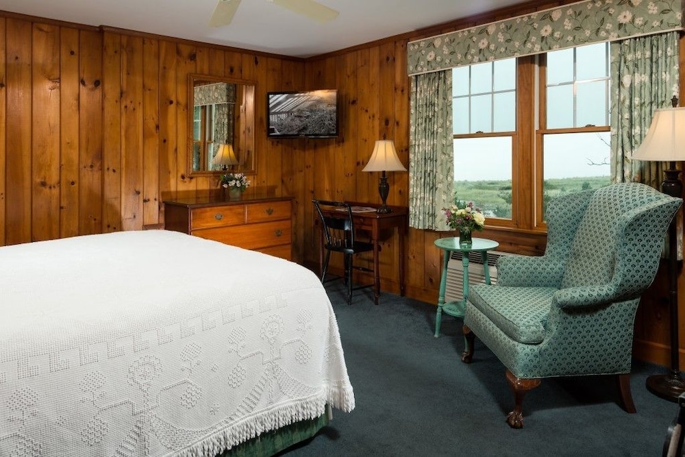 Superior Room, 1 King Bed, Ocean View