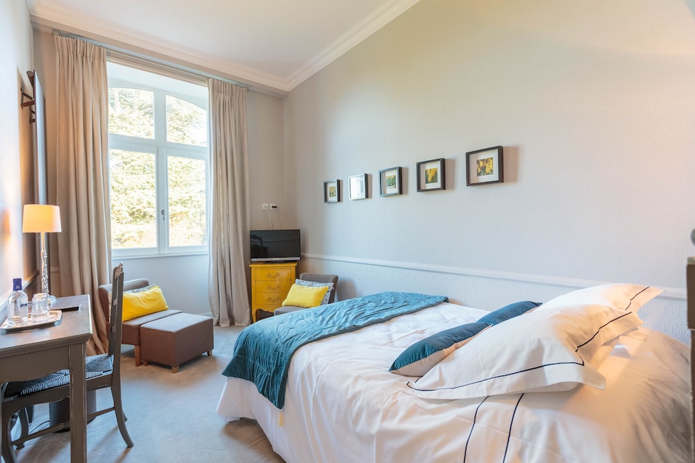 Standard Single Room, 1 Double Bed, Garden View photo 2