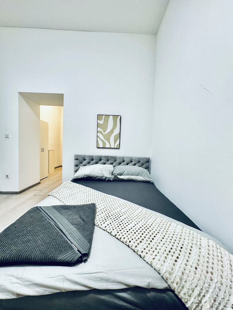 Basic Apartment