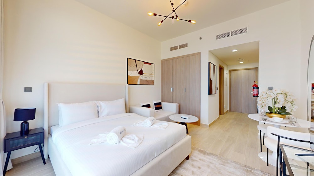 Apartment, 1 Bedroom, Pool Access photo 1