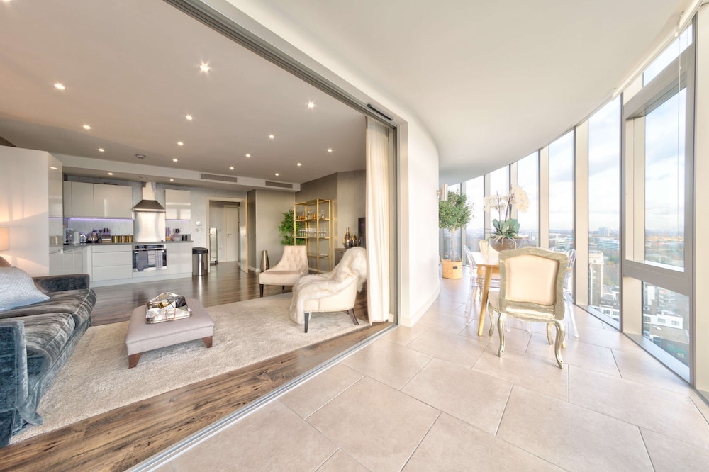 Superior Apartment photo 1
