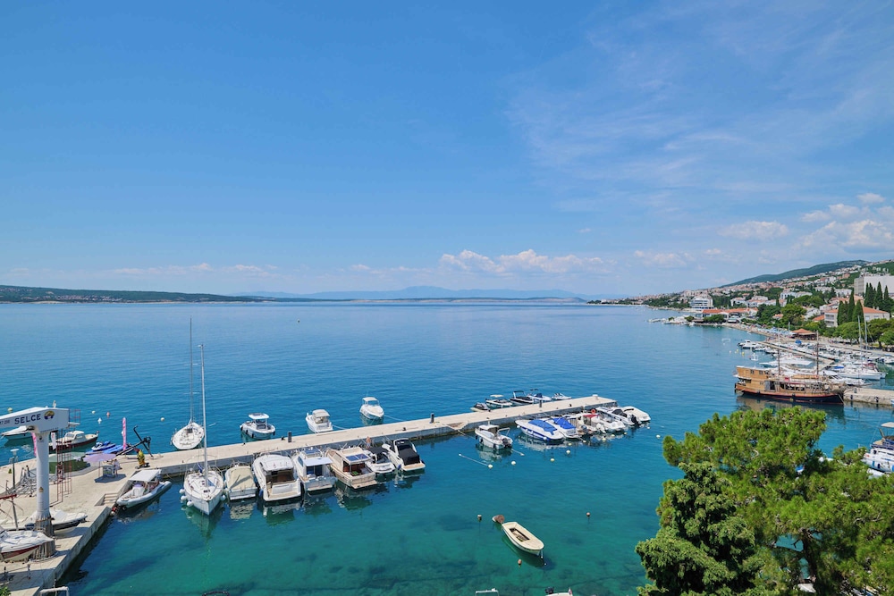 Standard Double or Twin Room with Sea View and Balcony - Photo 2
