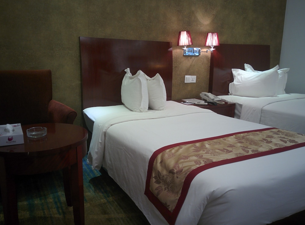 Premium Double or Twin Room, 1 Queen Bed, Bathtub photo 2