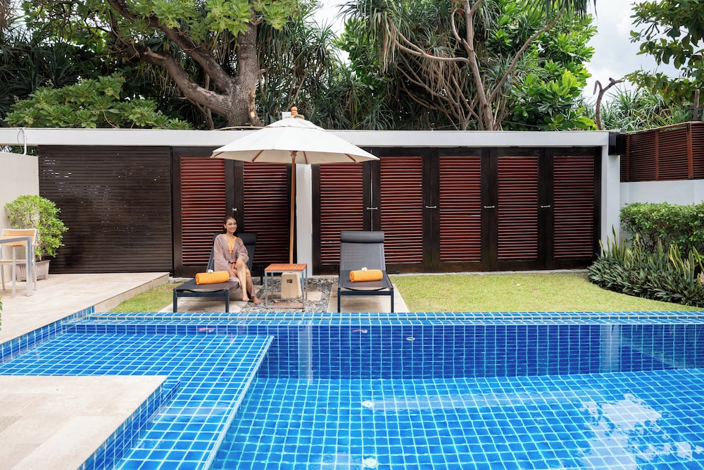 Beachfront Grand Pool Villa - Free Daily Minibar - Photo 15