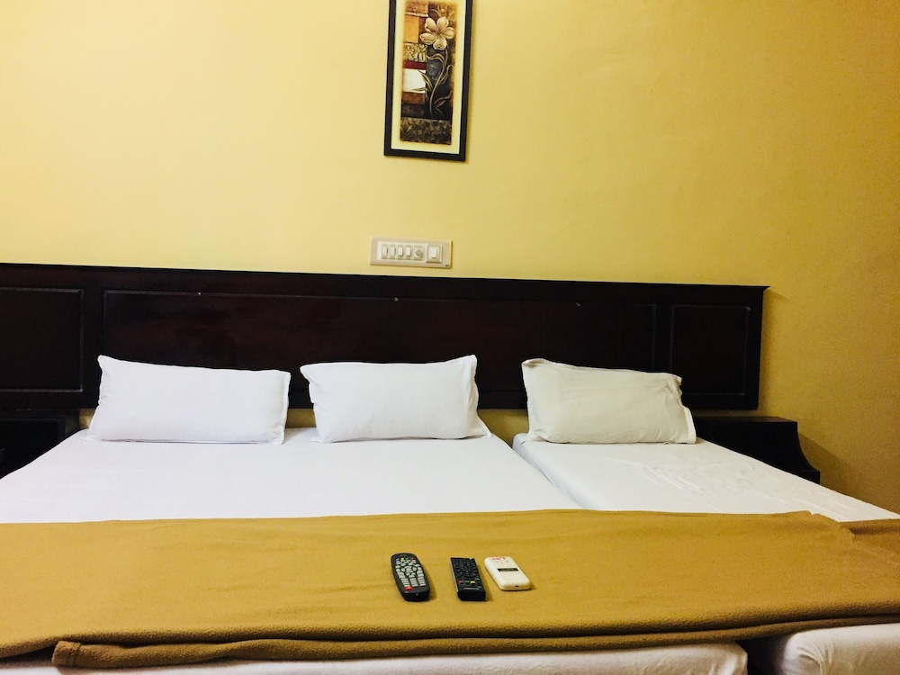 A/C Triple Room photo 3