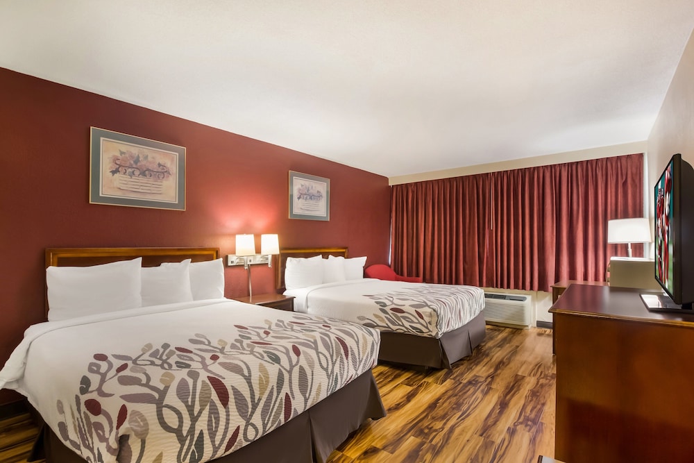 Deluxe Room, 2 Queen Beds, Non Smoking photo 1