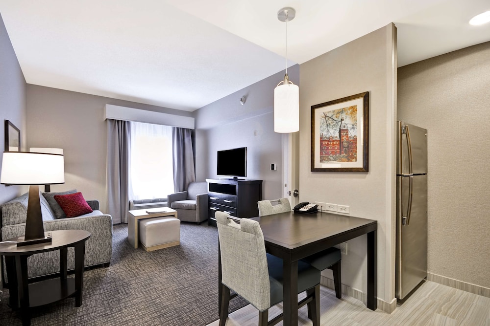 Suite, Accessible, Non Smoking photo 2