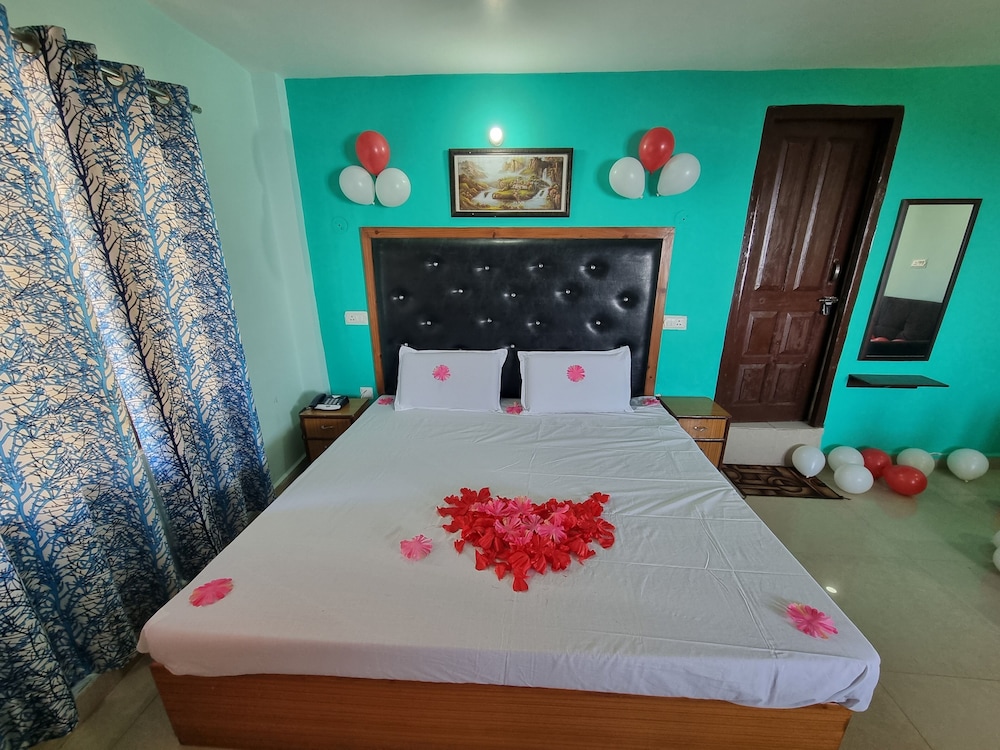 Deluxe Double Room - Photo 25