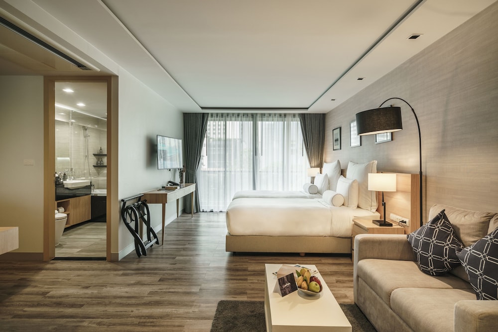 Premier Twin Room photo 3