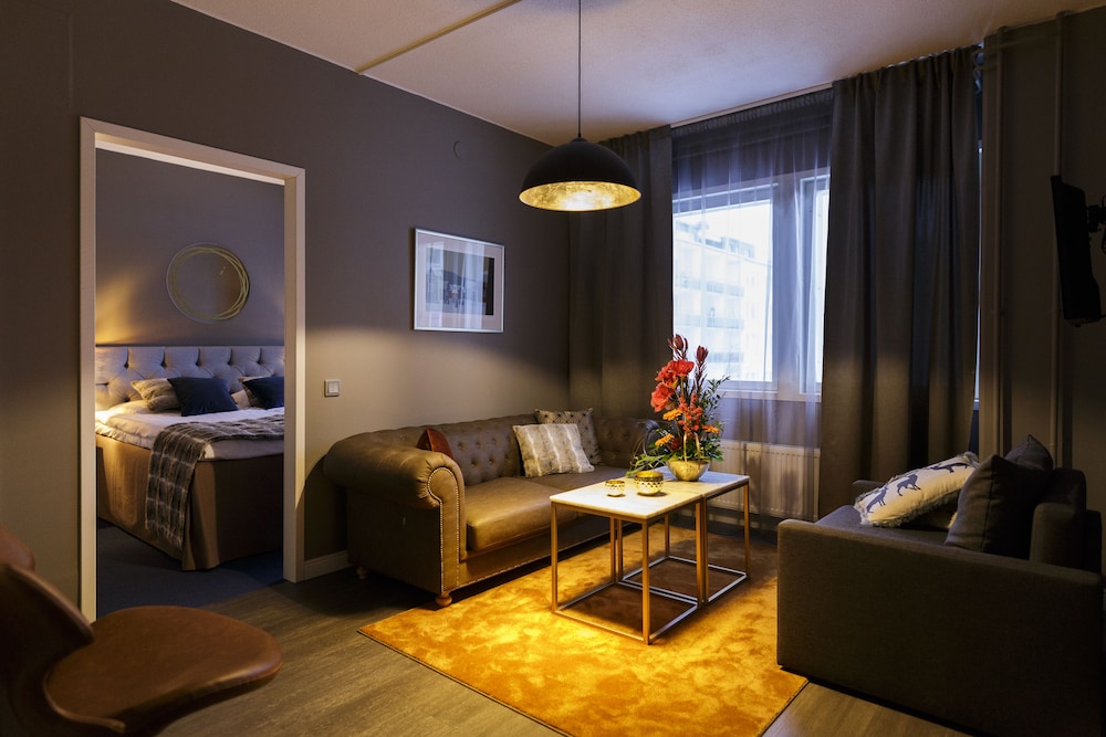 Deluxe Suite with Kitchen & Sauna photo 1