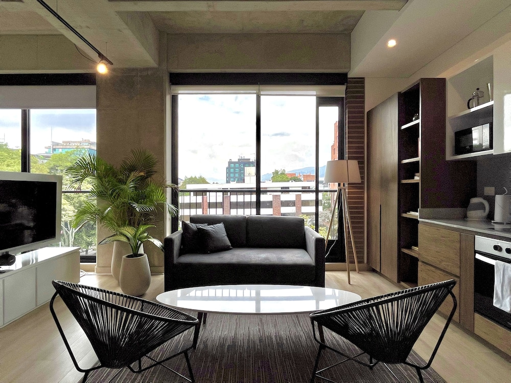 Apartment (503)