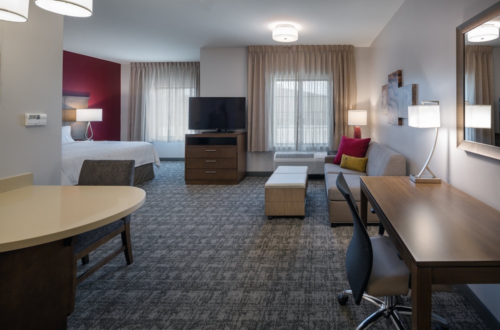 Suite, 1 Bedroom, Accessible, Kitchen (Accessible Tub) photo 3