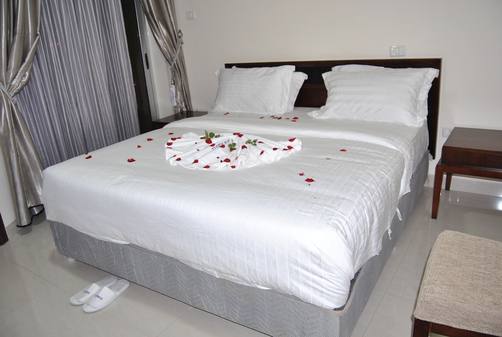 Premium Double Room, 1 King Bed, Accessible