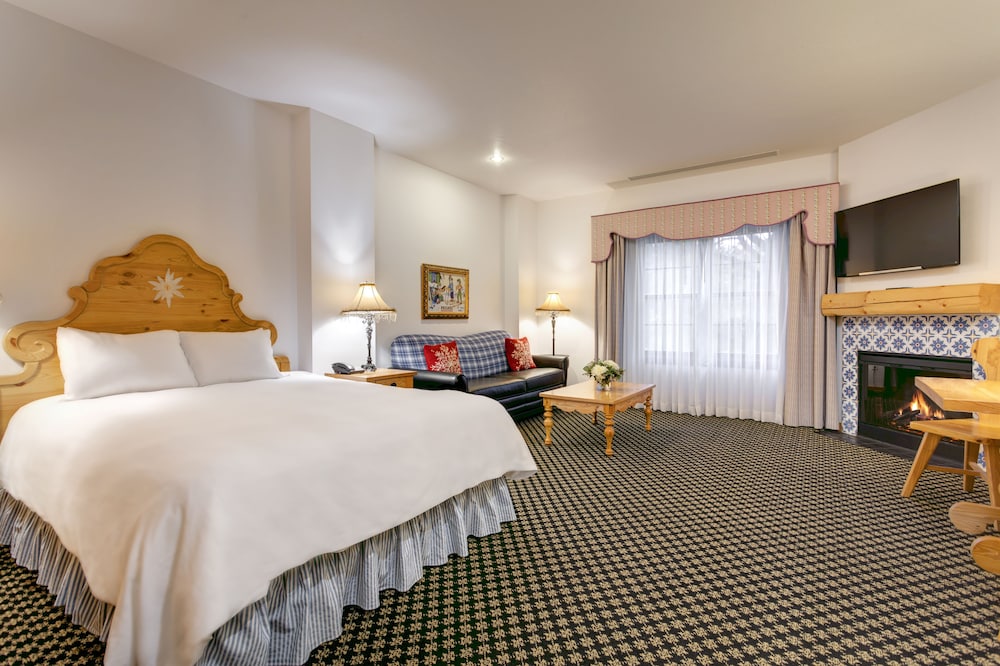 Grand Room, 1 Queen Bed with Sofa bed (Mountain Grand Lodge) photo 2