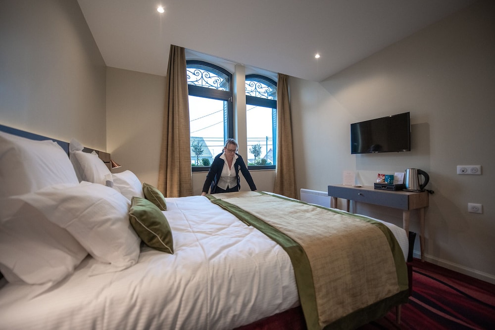 Comfort Double Or Twin Room, Private Bathroom (Chambre Lion) photo 2