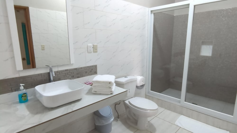 Business Triple Room photo 3