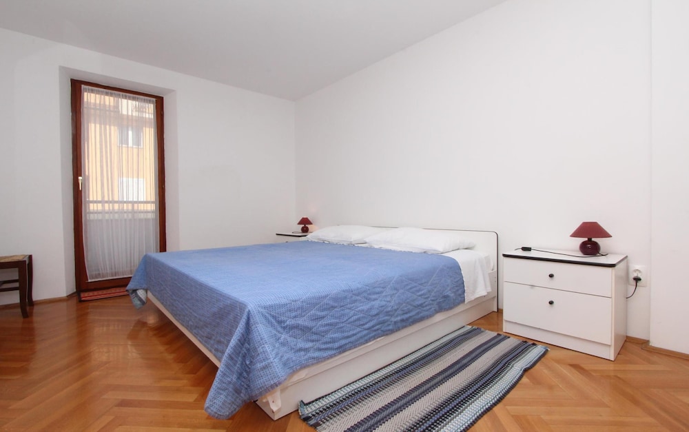 Apartment, 2 Bedrooms (Ground Floor)