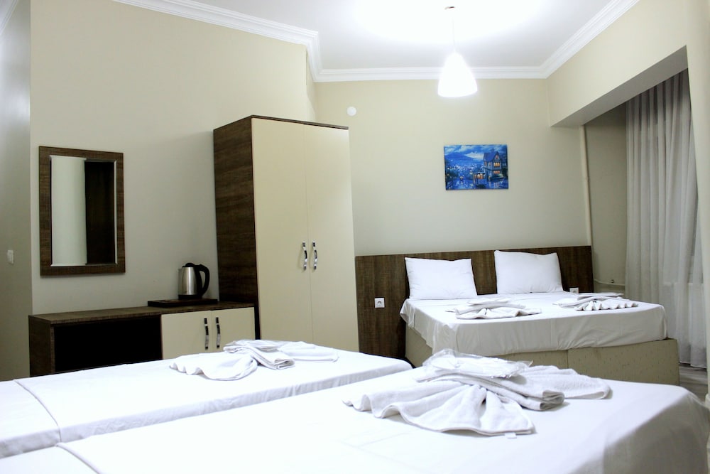 Standard Triple Room photo 1
