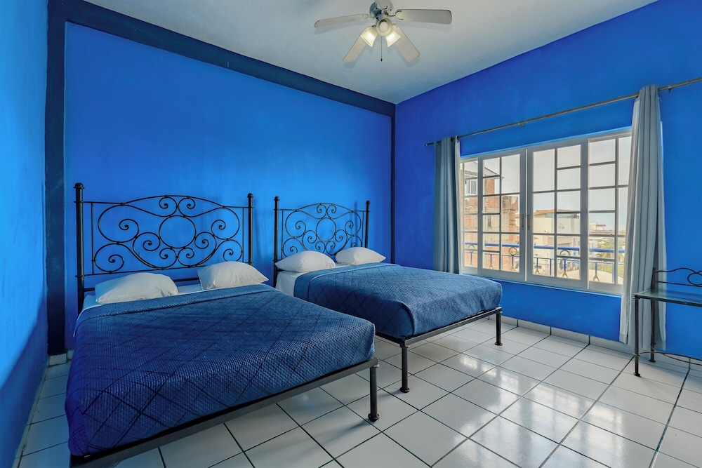 Family Room, Multiple Beds
