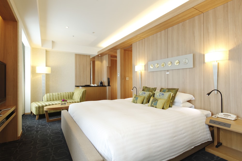 High Floor Luxe Deluxe King Room, Non-Smoking, 44sqm - Photo 4