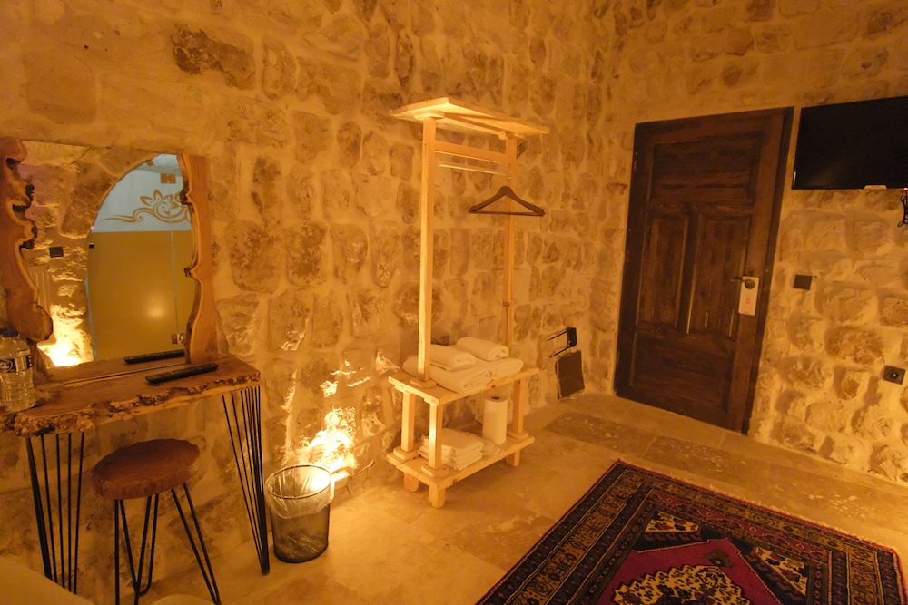 Deluxe Room - Photo 8