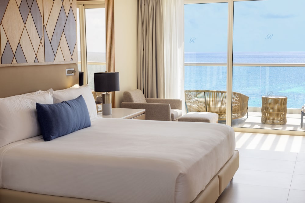 Luxury Sky Chairman Suite Two Bedroom Ocean Front Diamond Club - Photo 26