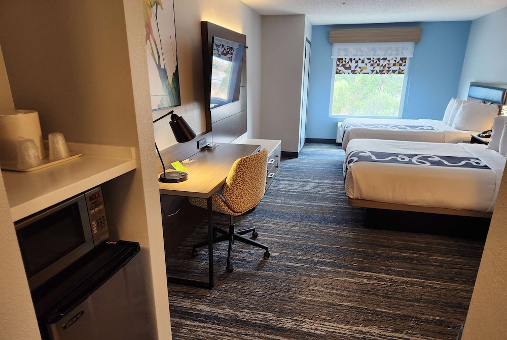 Executive Room, 2 Queen Beds, Non Smoking photo 3