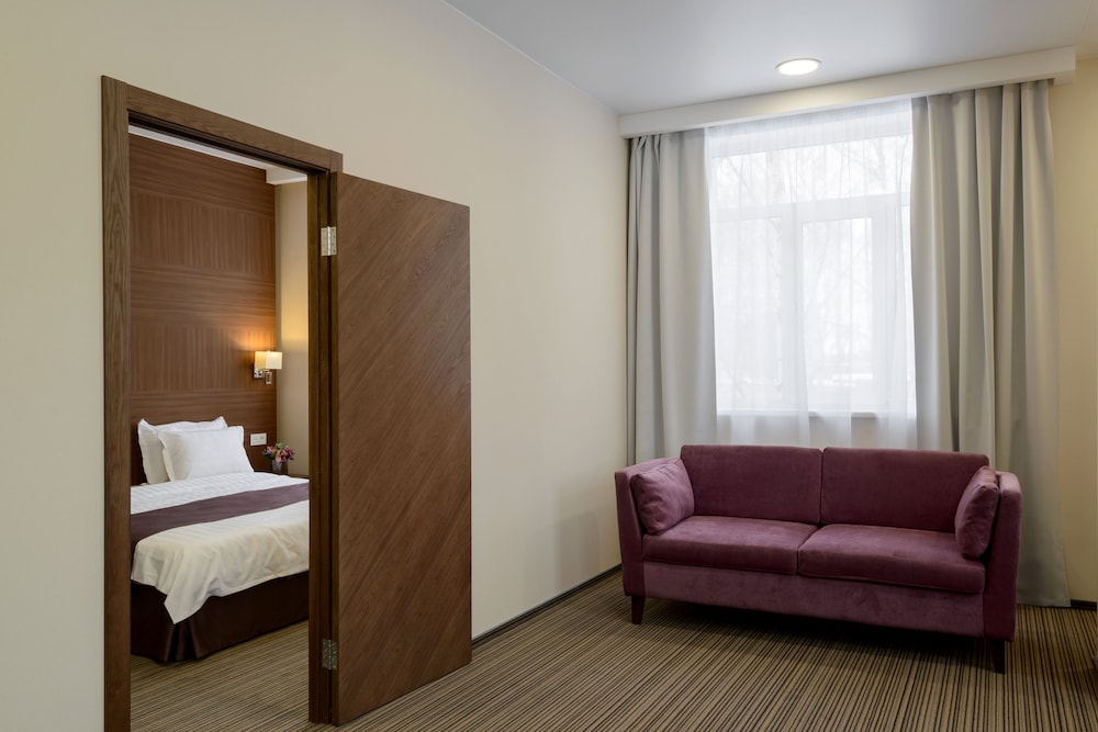 Suite, 1 Double Bed photo 1