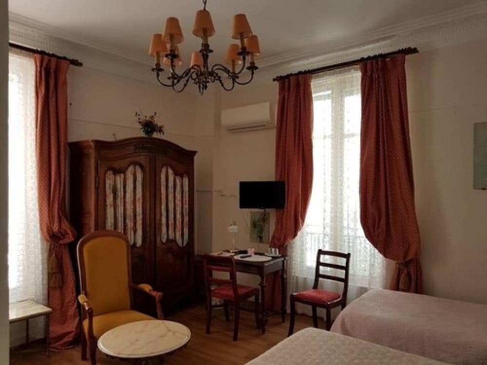 Twin Room, Courtyard View