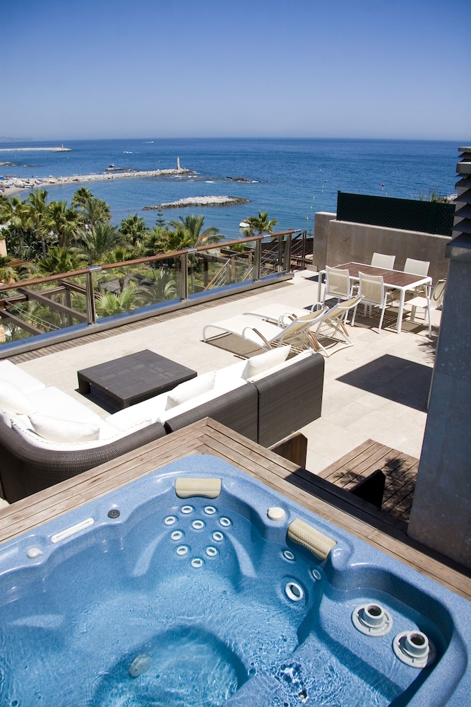 Junior Suite, Sea View (Deluxe) - Photo 22