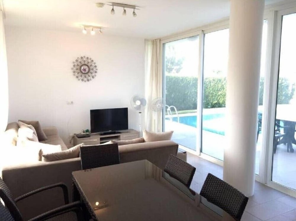 Villa, 2 Bedrooms photo 3