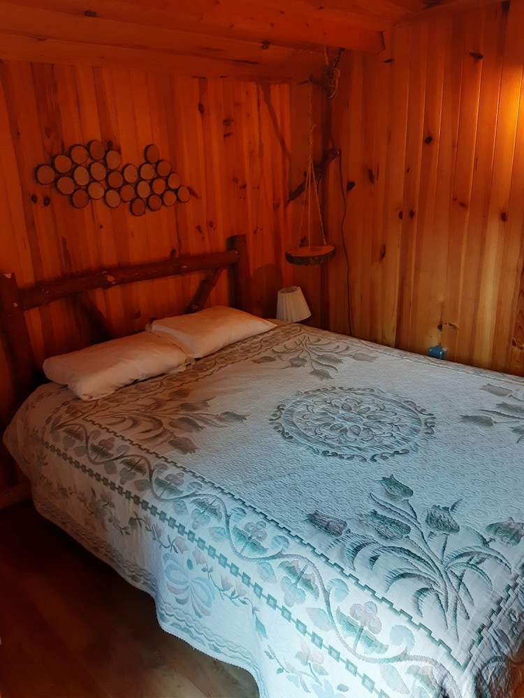 Quadruple Room, 1 Double Bed, Shared Bathroom (Urriella 2)