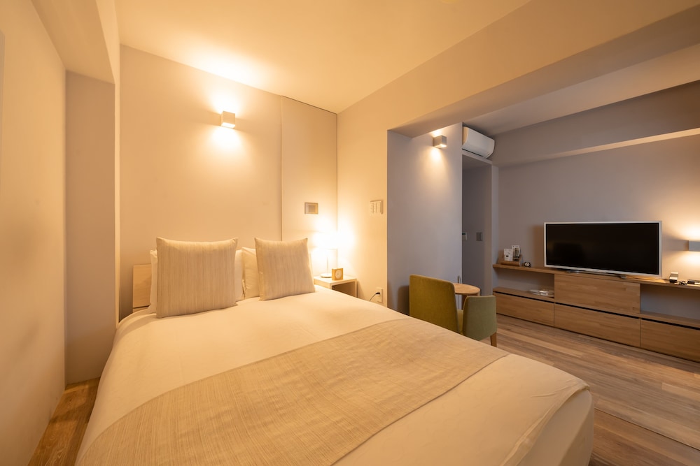 Deluxe Double Designer Room, Non Smoking photo 2