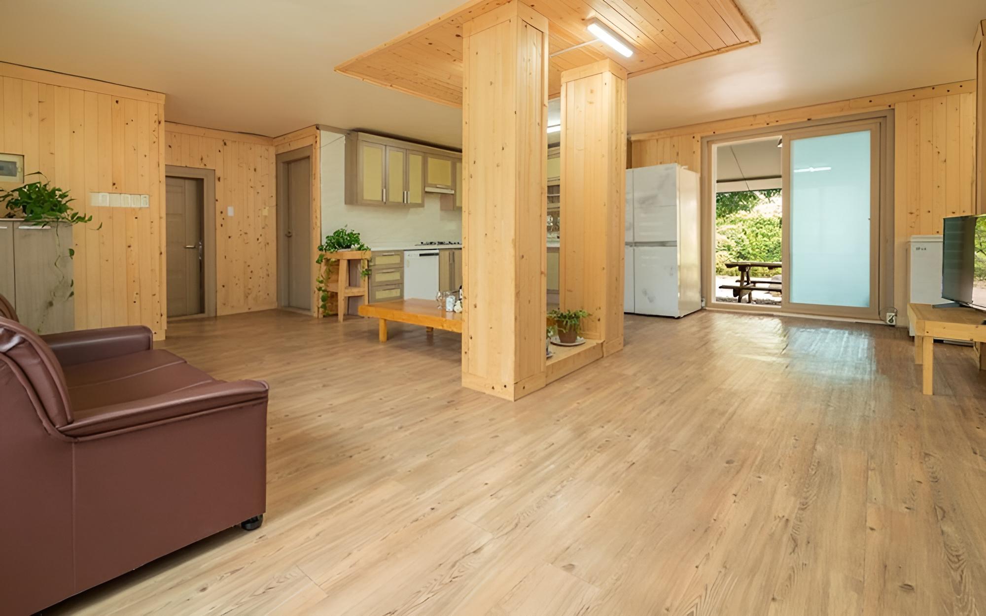 Room (Outbuildings)