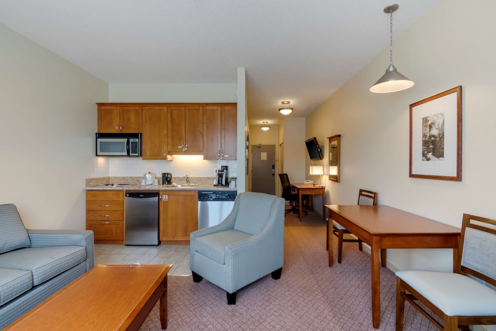 Standard Room, 2 Queen Beds, Non Smoking, Kitchenette - Photo 2