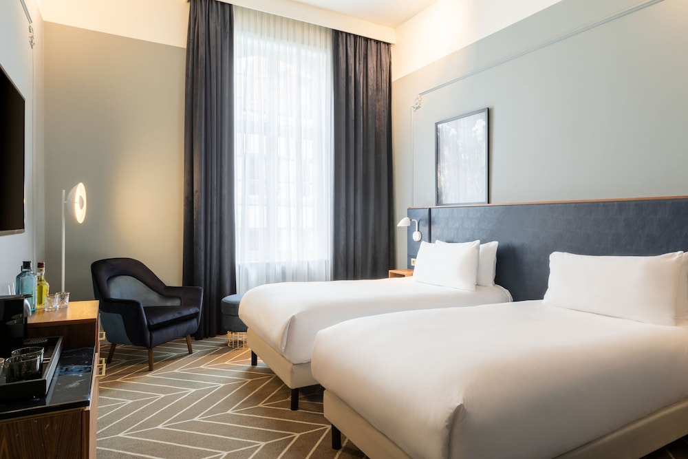 Room, 2 Twin Beds - Photo 4