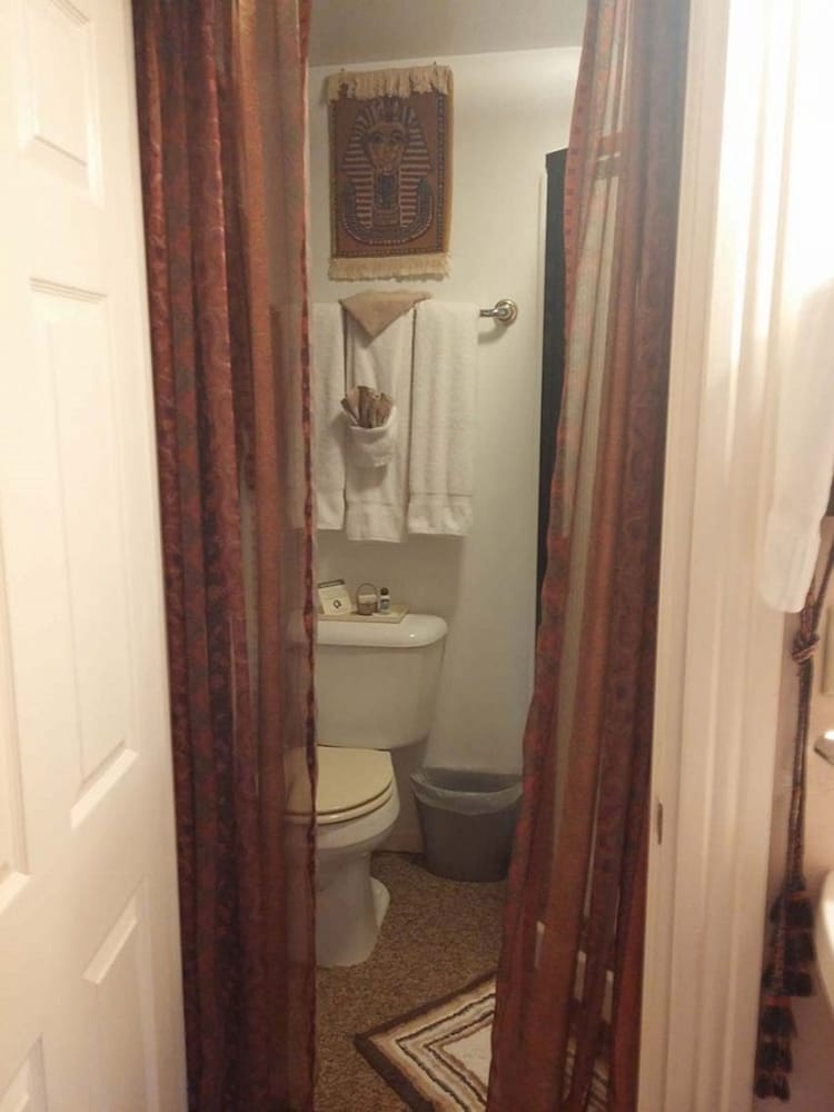 Double Room, Private Bathroom (Middle East) photo 2