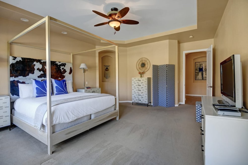 House (Multiple Bedrooms)