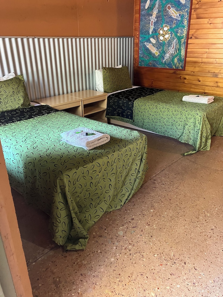 Basic Twin Room photo 1