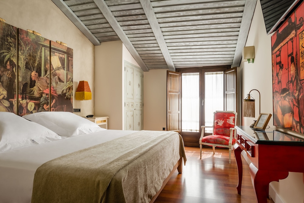 Standard Double or Twin Room - Photo 1