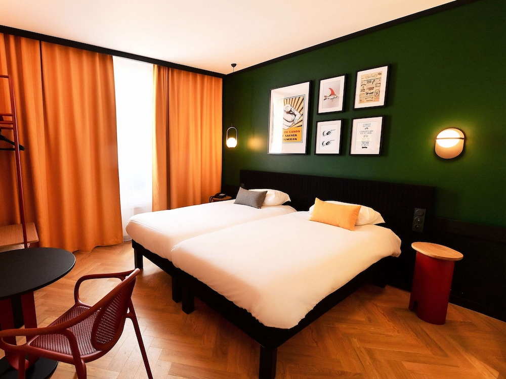 Room, 2 Twin Beds (Design) - Photo 1