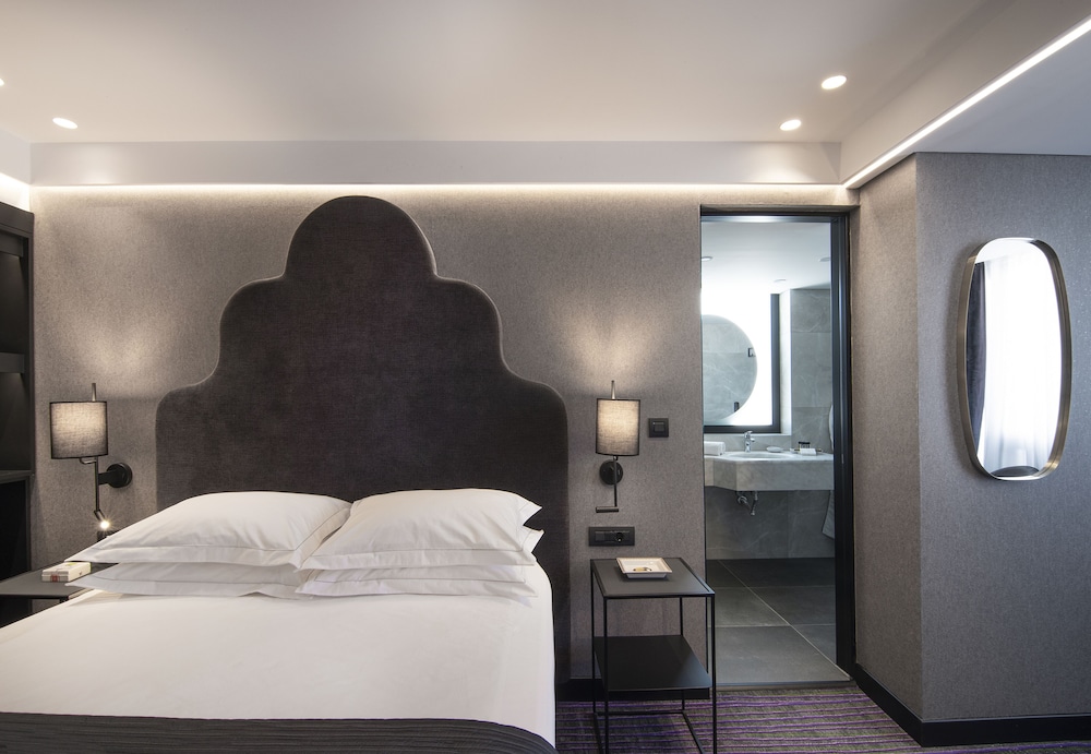 Deluxe Double or Twin Panoramic View Room - Photo 5